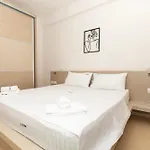 Next 2 * Vlorë